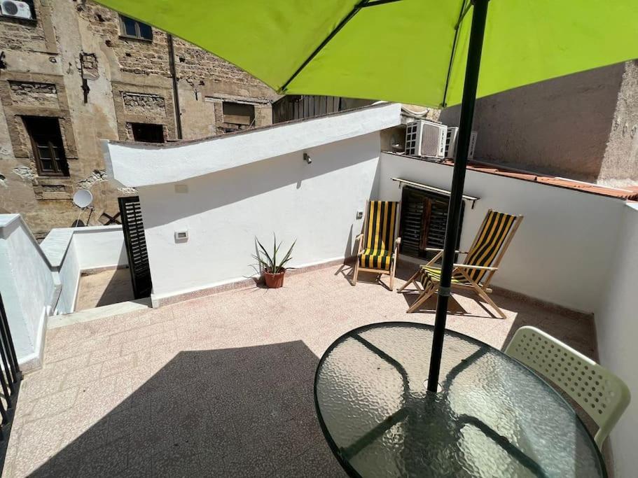 Terrazza Sul Mercato. Your House In Ballaro Apartamento